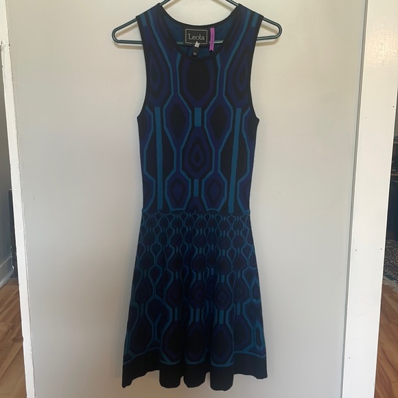 LEOTA Ava A-Line Fit and Flare Geometric Sweater Knit Sleeveless Dress - Picture 6 of 13